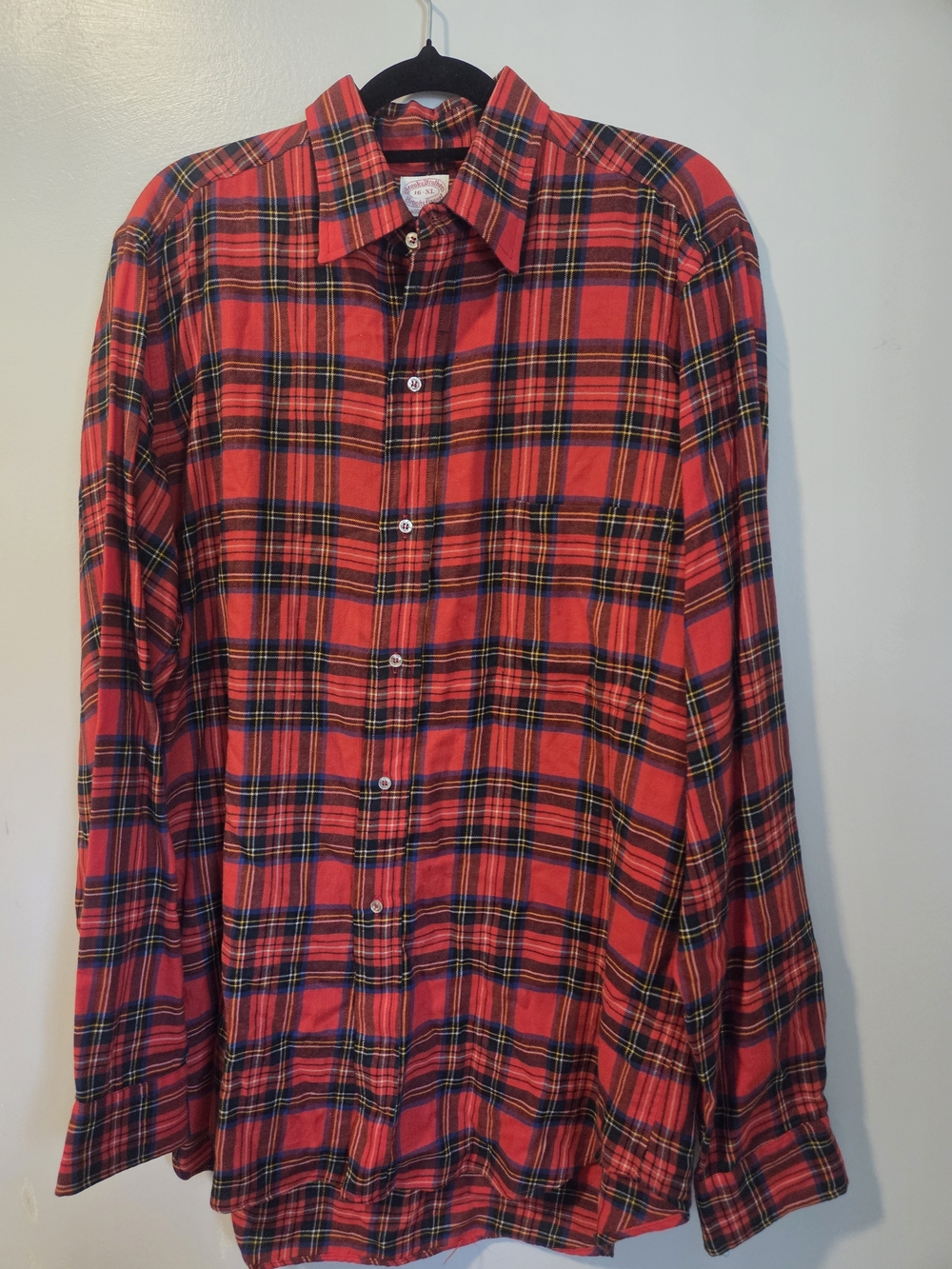 Classic Red Plaid Button-Up Shirt - Men